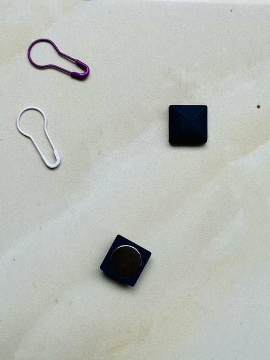 Magnetic Pin - Matte Square